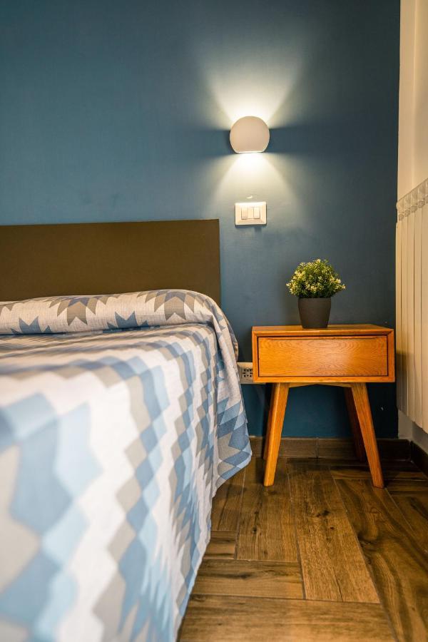 Hub Ferroviario - 12 Posti Letto Per Il Tuo Gruppo A Napoli Con Wifi E Netflix Bed & Breakfast Eksteriør bilde
