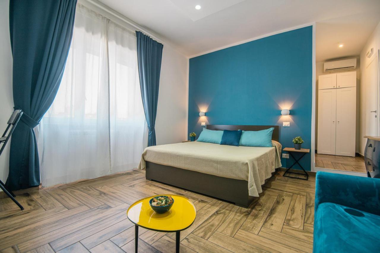 Hub Ferroviario - 12 Posti Letto Per Il Tuo Gruppo A Napoli Con Wifi E Netflix Bed & Breakfast Eksteriør bilde
