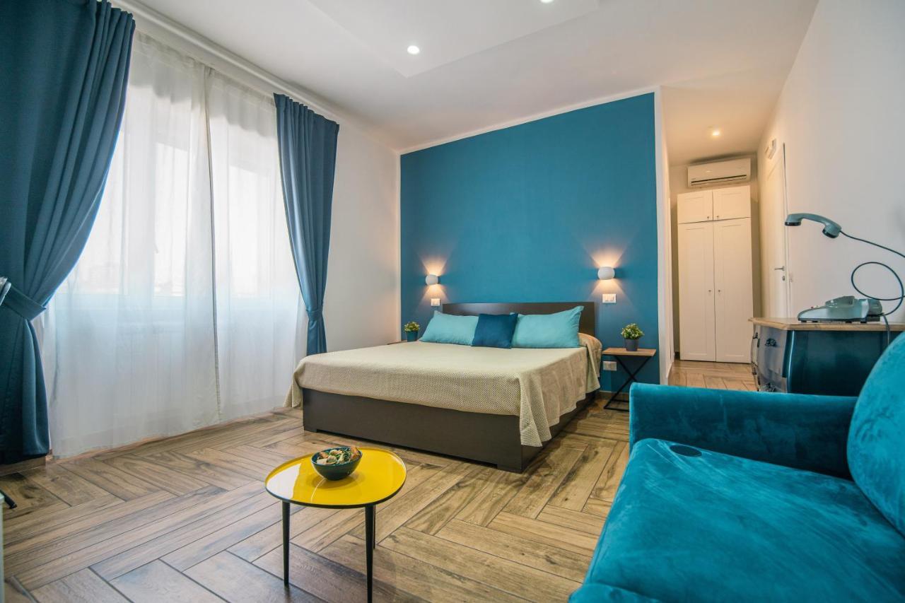 Hub Ferroviario - 12 Posti Letto Per Il Tuo Gruppo A Napoli Con Wifi E Netflix Bed & Breakfast Eksteriør bilde